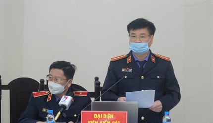 Xét xử cựu Chủ tịch UBND thành phố Hà Nội Nguyễn Đức Chung cùng nguyên...